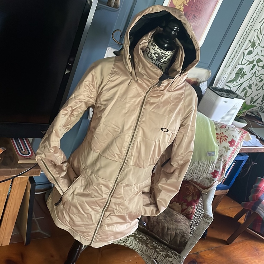 Oakley ski and/or boarding winter coat size Large Champagne color - Picture 2 of 16
